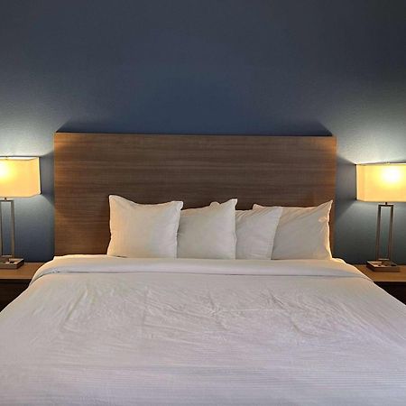 Hotel Baymont By Wyndham Indianapolis Northwest Esterno foto