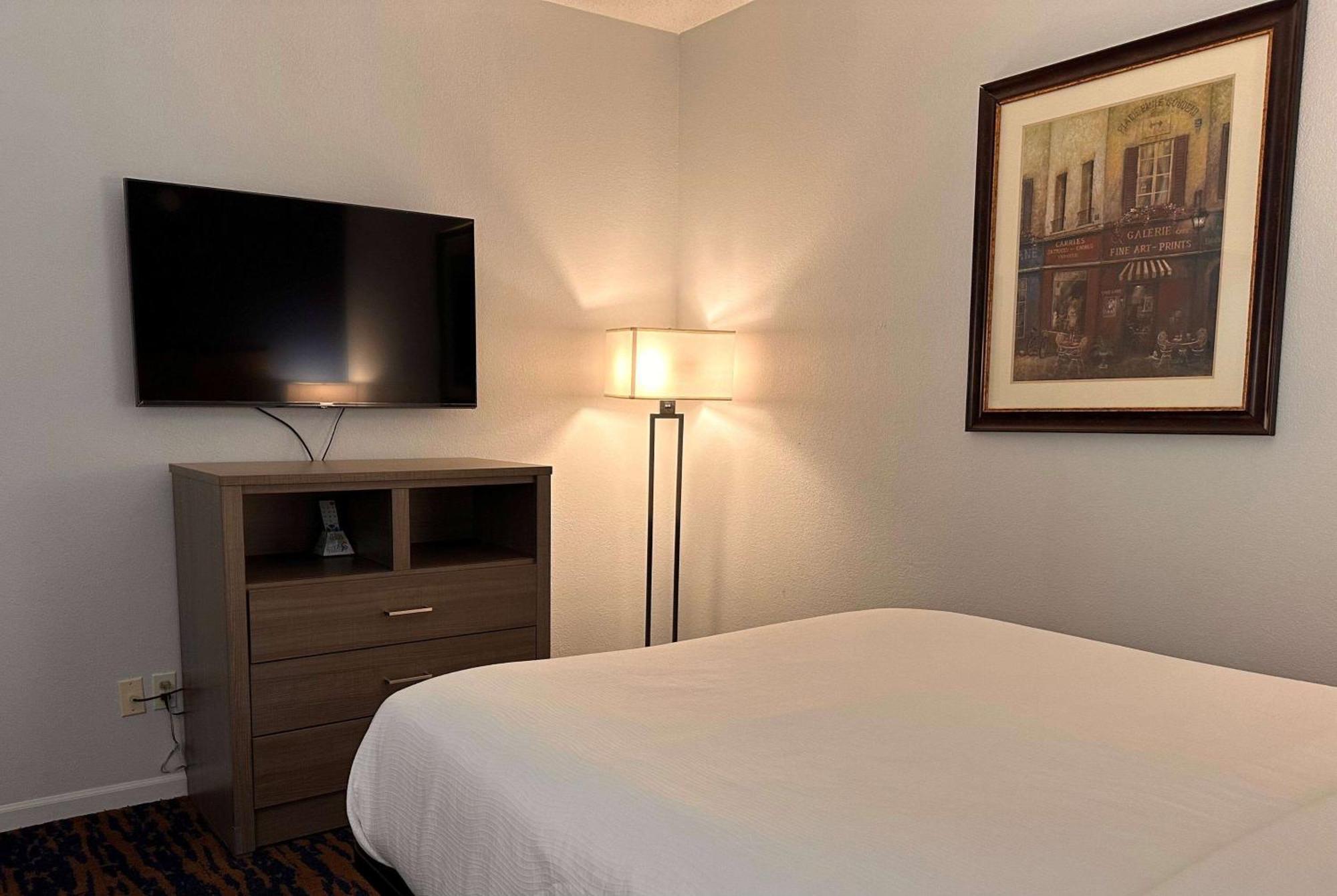 Hotel Baymont By Wyndham Indianapolis Northwest Esterno foto