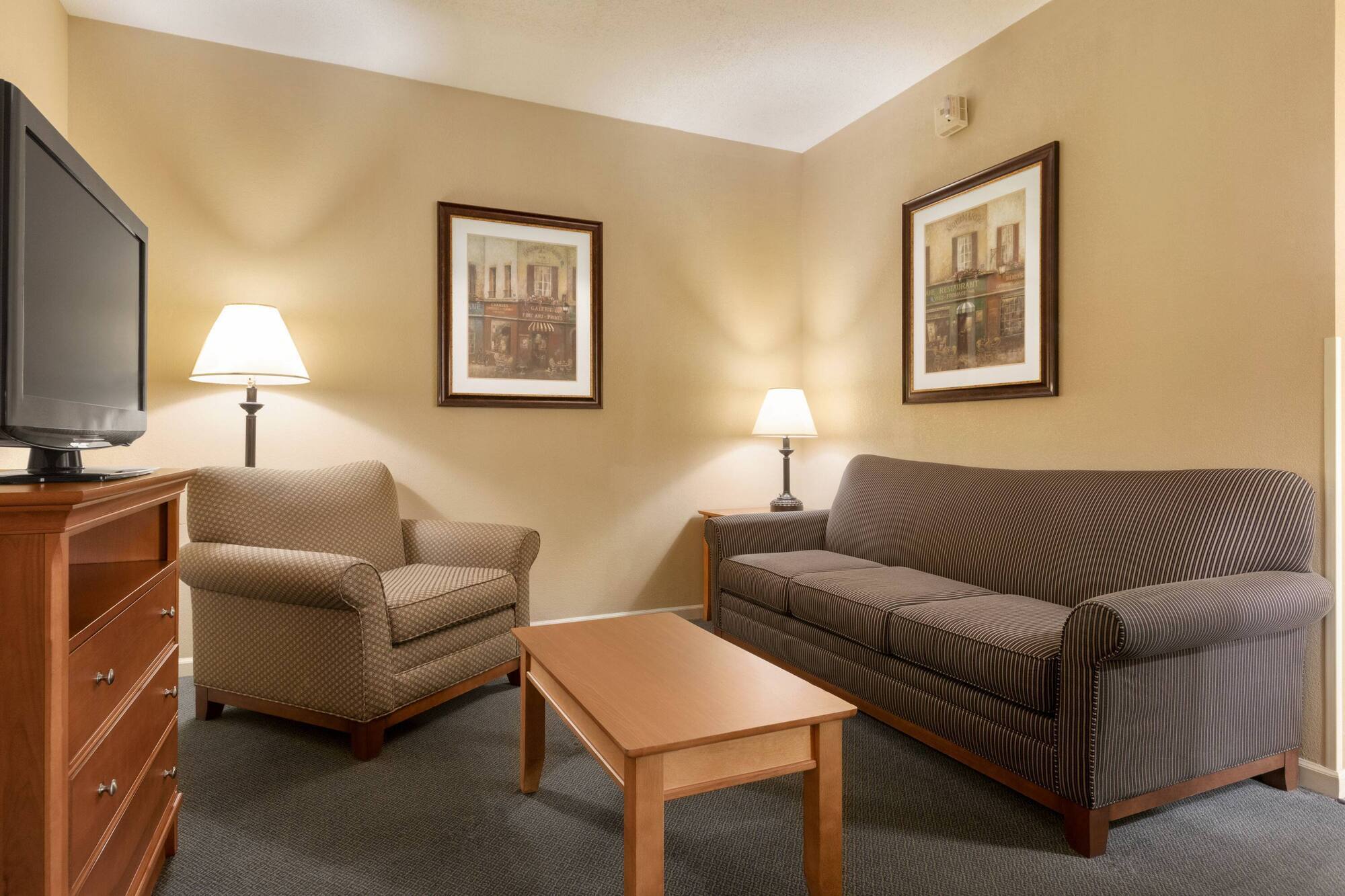 Hotel Baymont By Wyndham Indianapolis Northwest Esterno foto