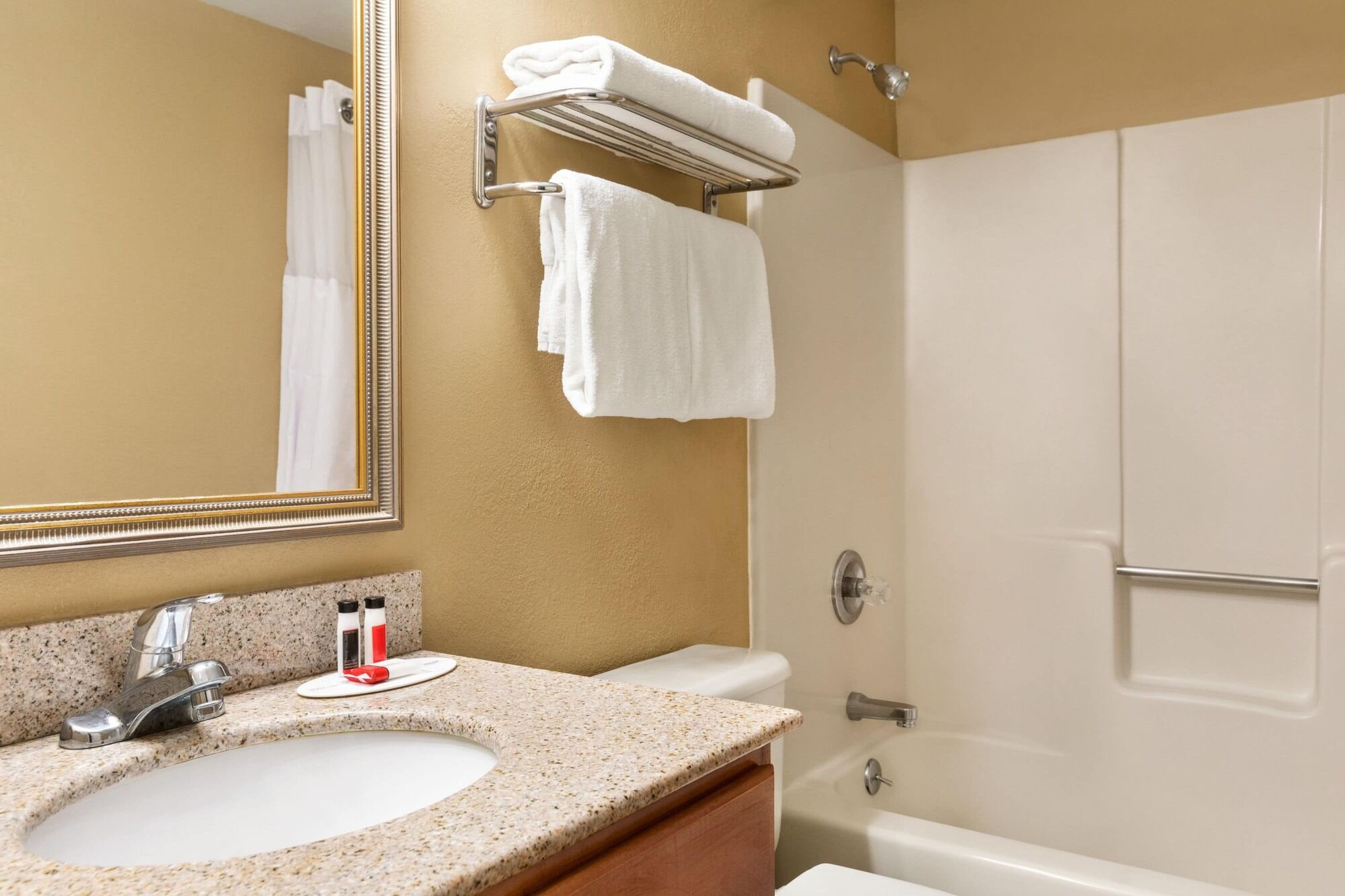 Hotel Baymont By Wyndham Indianapolis Northwest Esterno foto